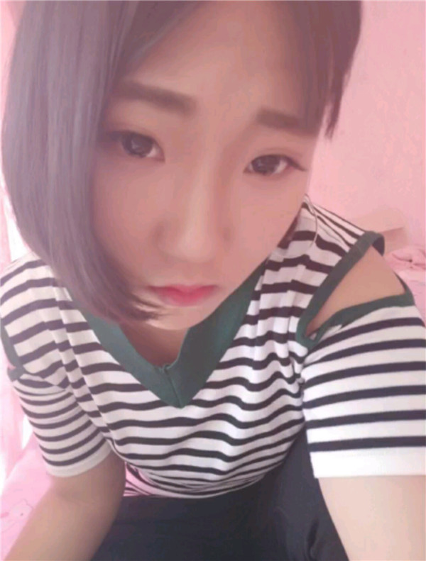 小仙女们,不要做丑女人,要做自己的女神!!双眼皮加苹果肌,一加一等于的果是三哦!速度来围观我的变美案例啦~~~~