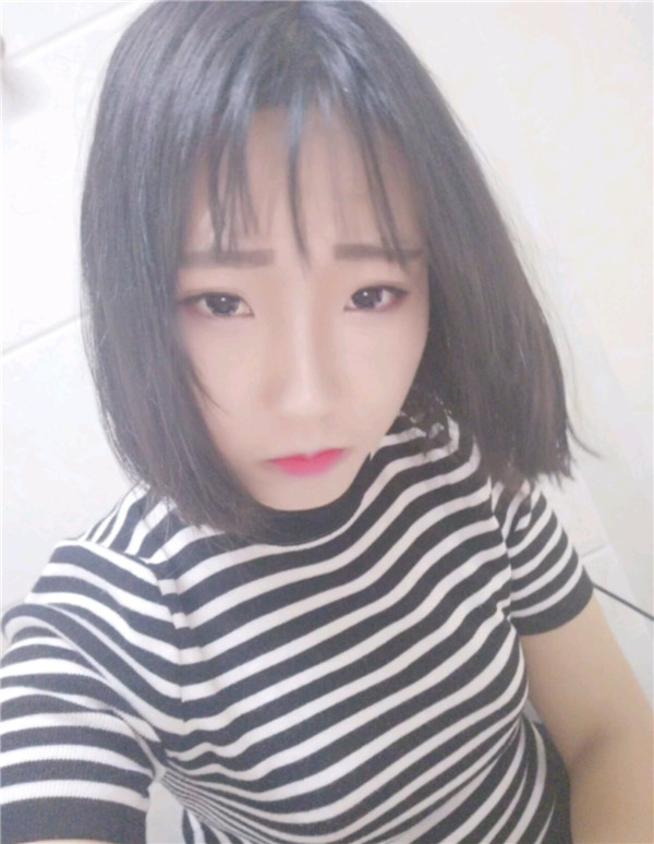 小仙女们,不要做丑女人,要做自己的女神!!双眼皮加苹果肌,一加一等于的果是三哦!速度来围观我的变美案例啦~~~~